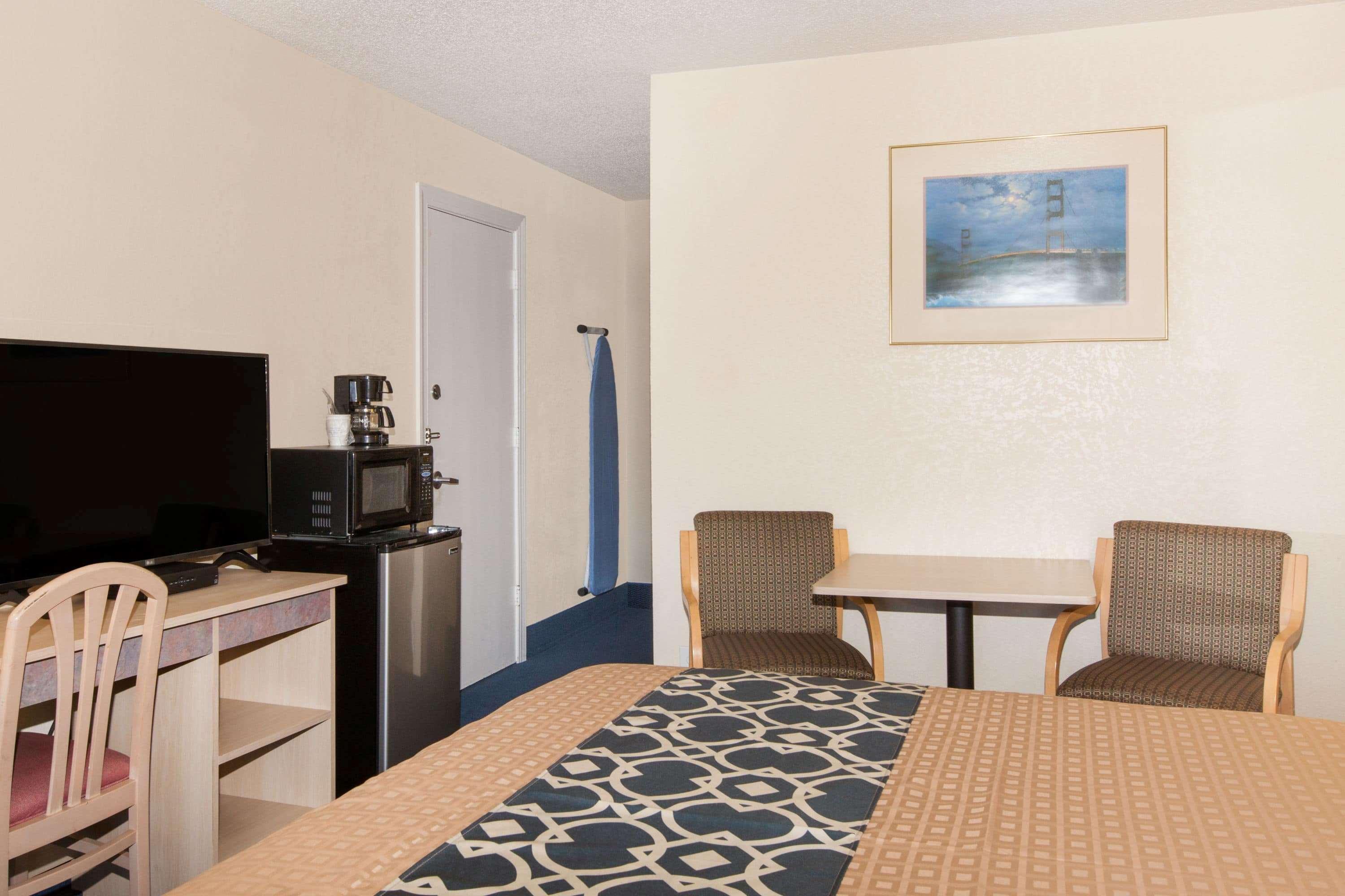 Travelodge By Wyndham Los Banos Ca מראה חיצוני תמונה