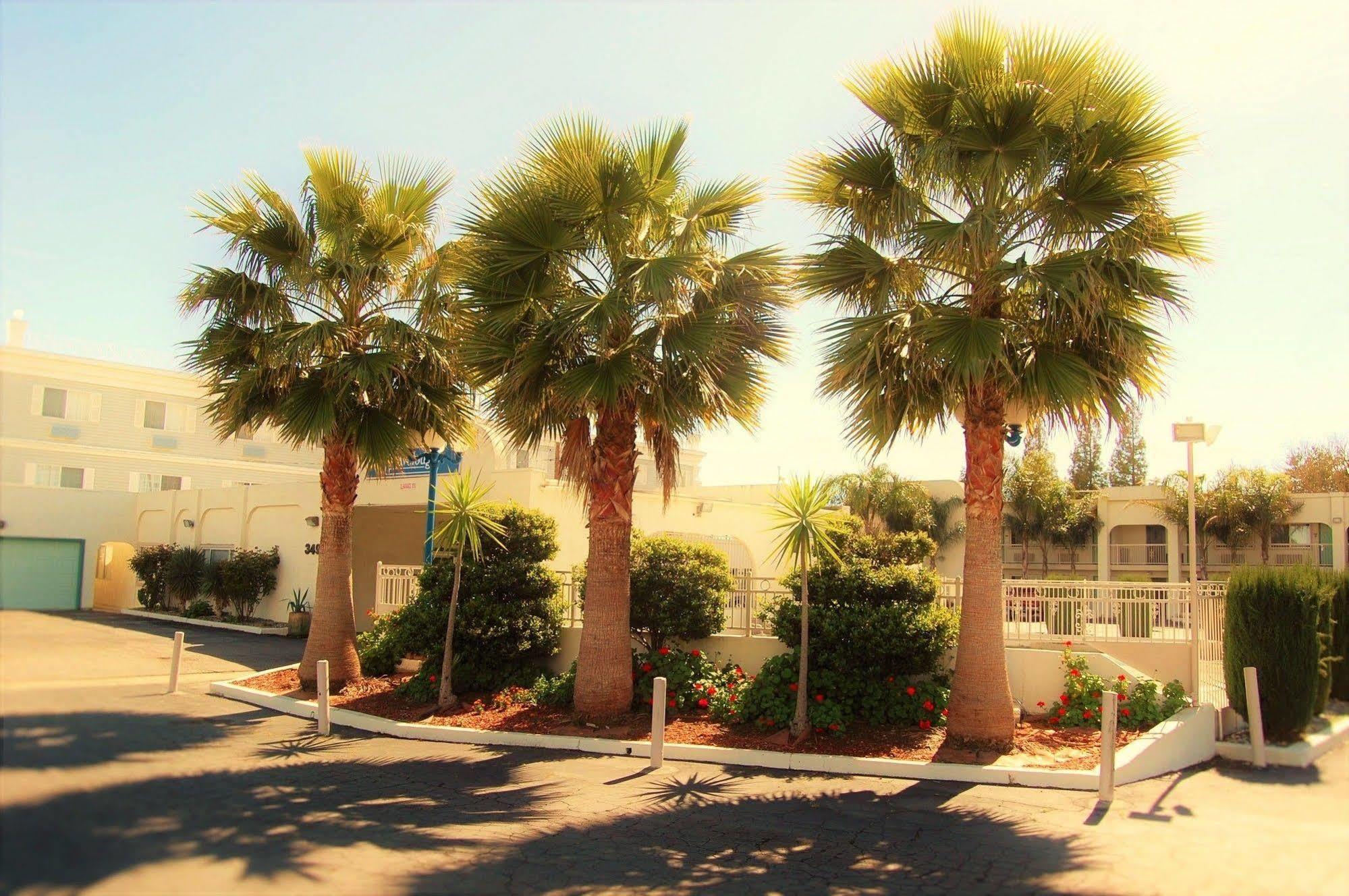 Travelodge By Wyndham Los Banos Ca מראה חיצוני תמונה